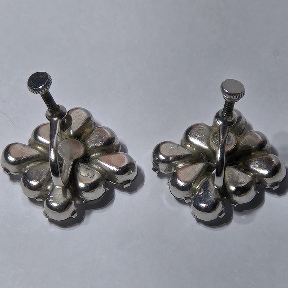 Vintage Rhinestone Flower Cluster Screwback Earrings Silver Tone Teardrop Stones